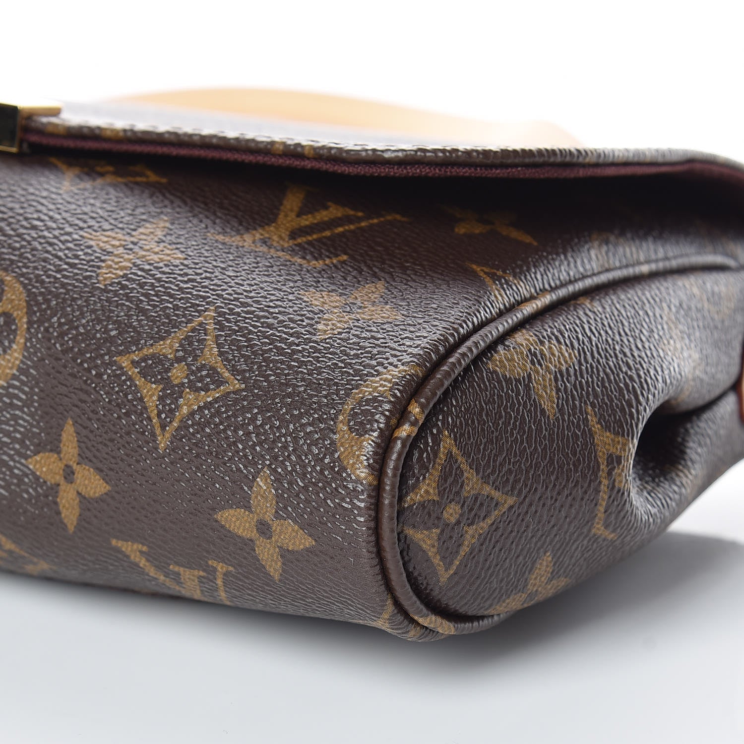 Louis Vuitton Monogram Favorite MM 6 of 9