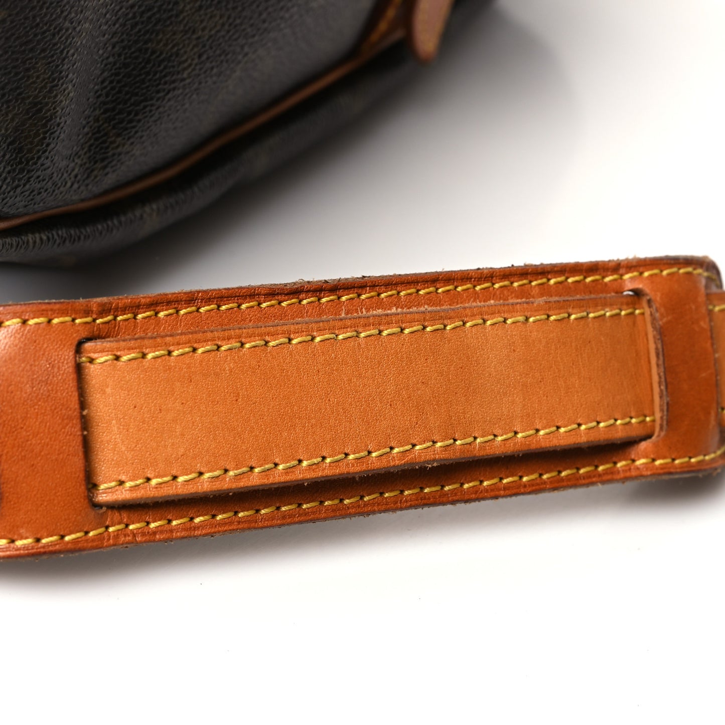 Monogram Saumur 35
