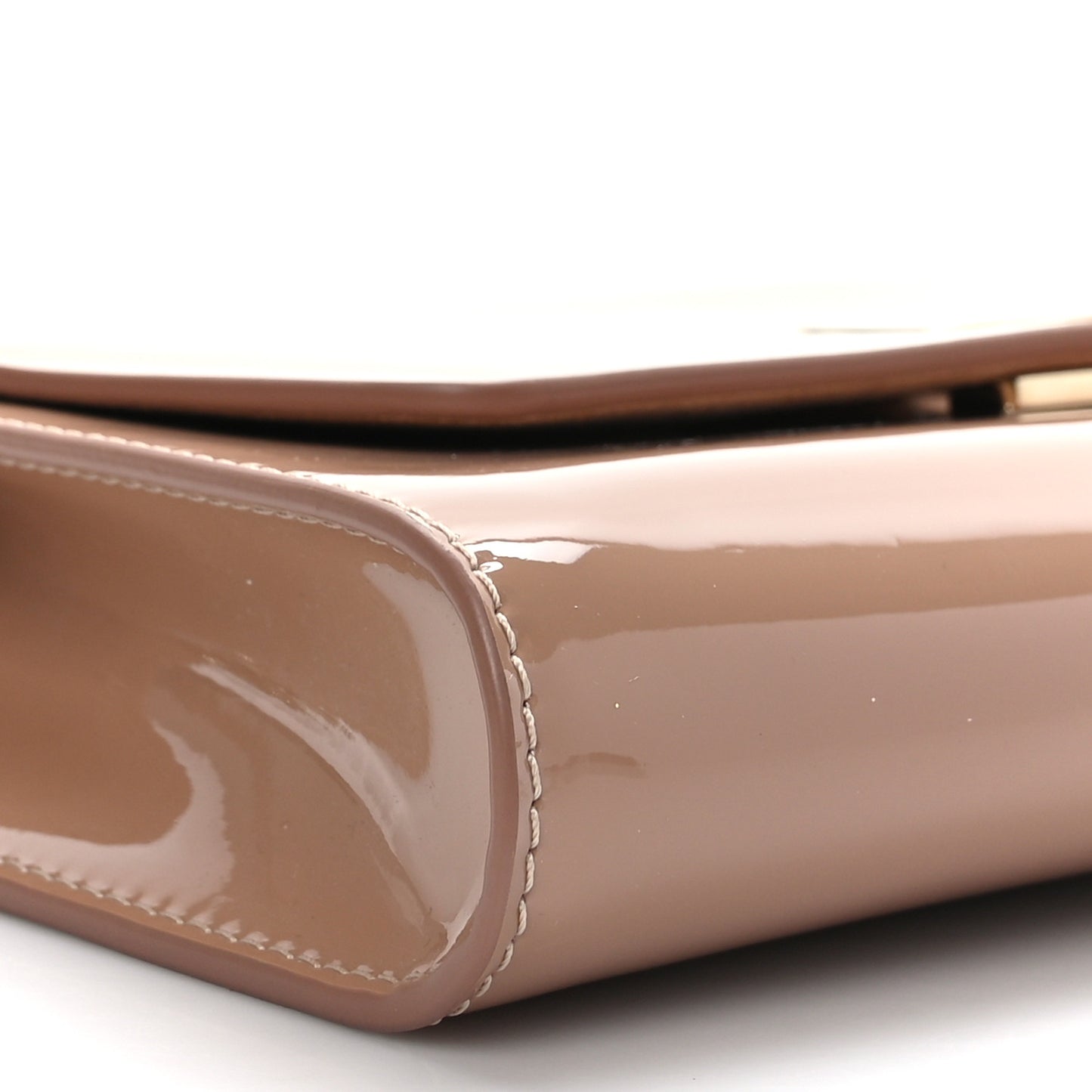 Patent Vero Dodat Clutch Nude