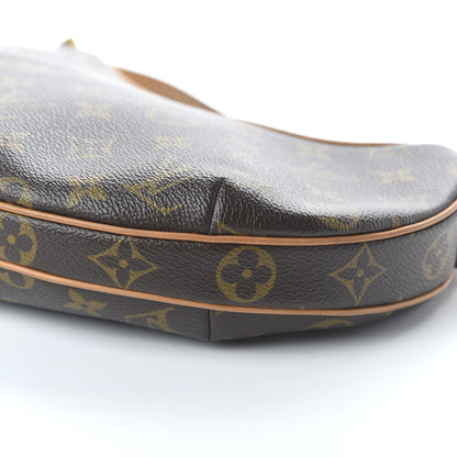 Louis Vuitton Monogram Croissant PM 7 of 9