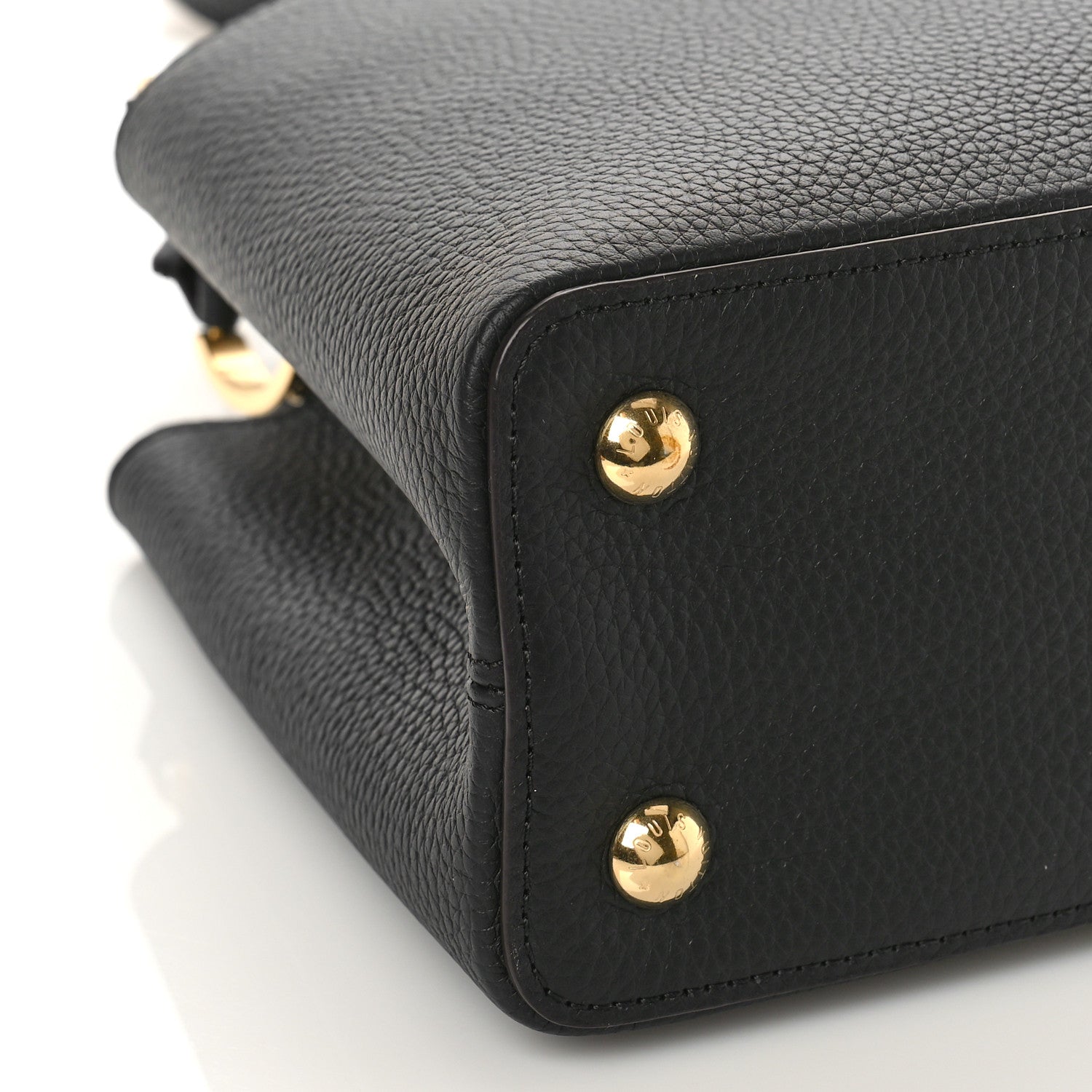 Louis Vuitton Taurillon Capucines PM Black 7 of 8