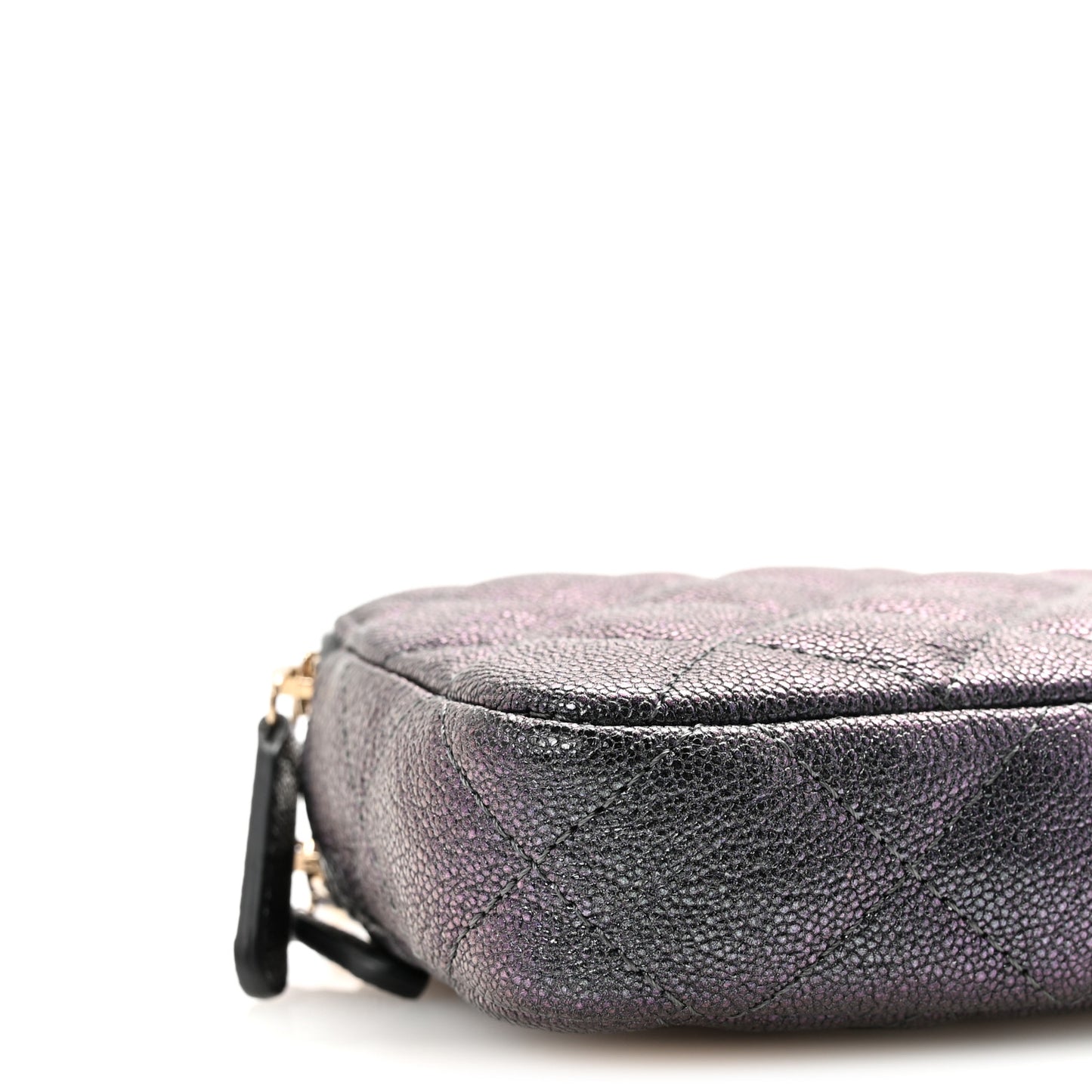 Iridescent Caviar Quilted Small Clutch With Chain Black