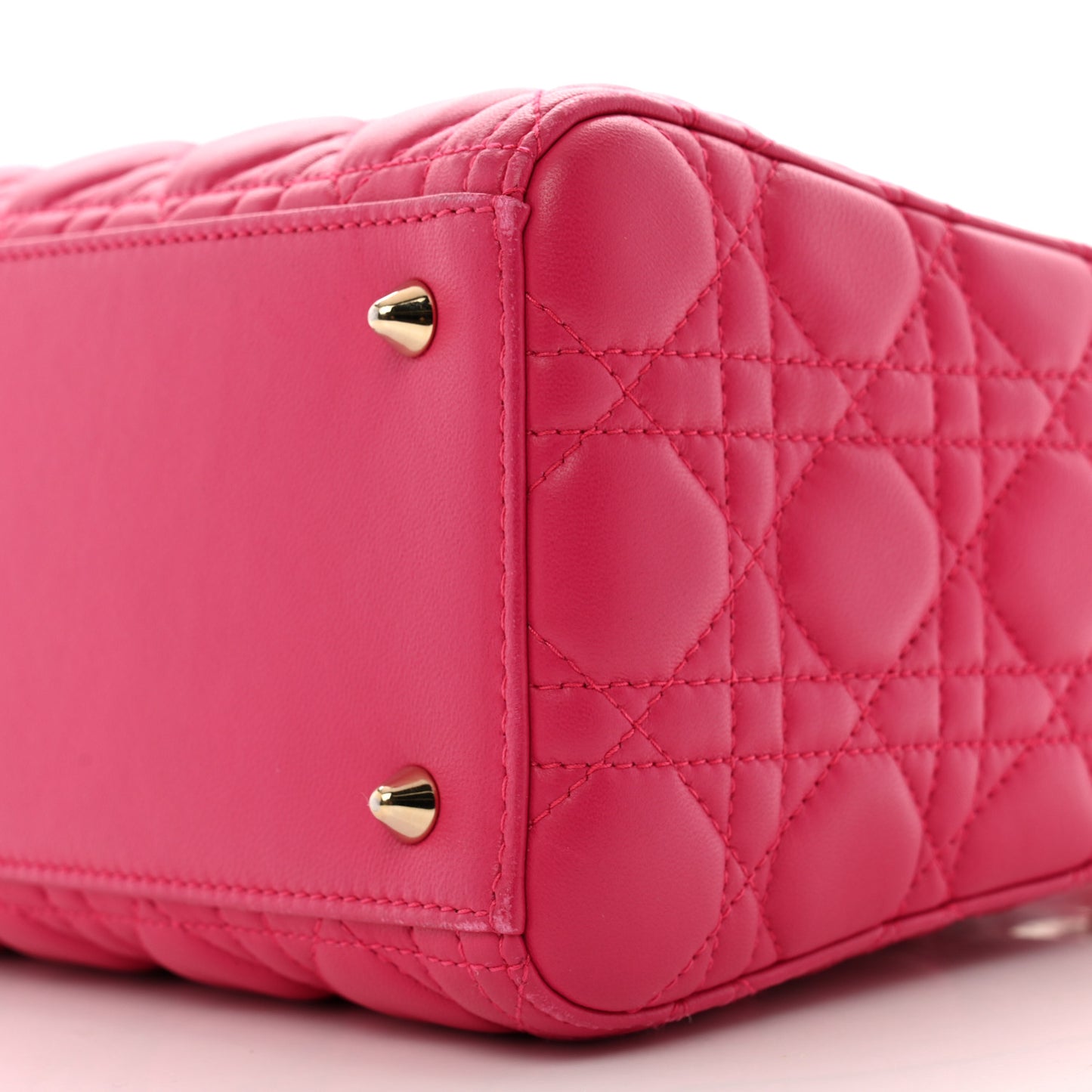 Lambskin Cannage Medium Lady Dior Fuchsia