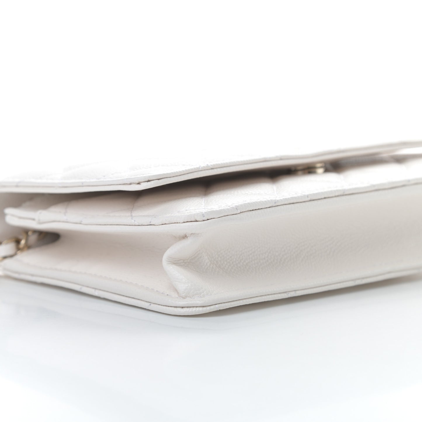 Caviar Quilted Wallet On Chain WOC White