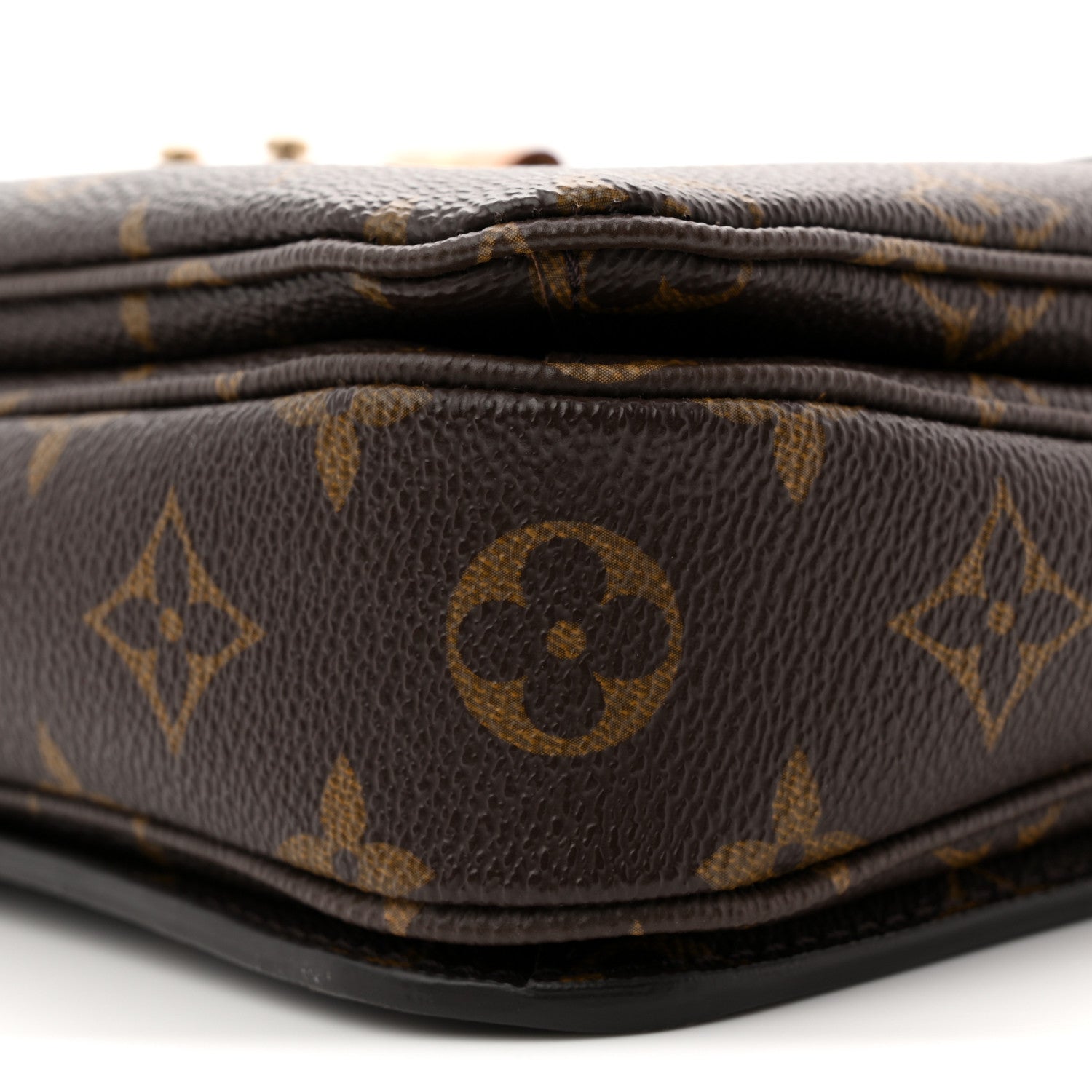 Louis Vuitton Monogram Pochette Metis 9 of 10