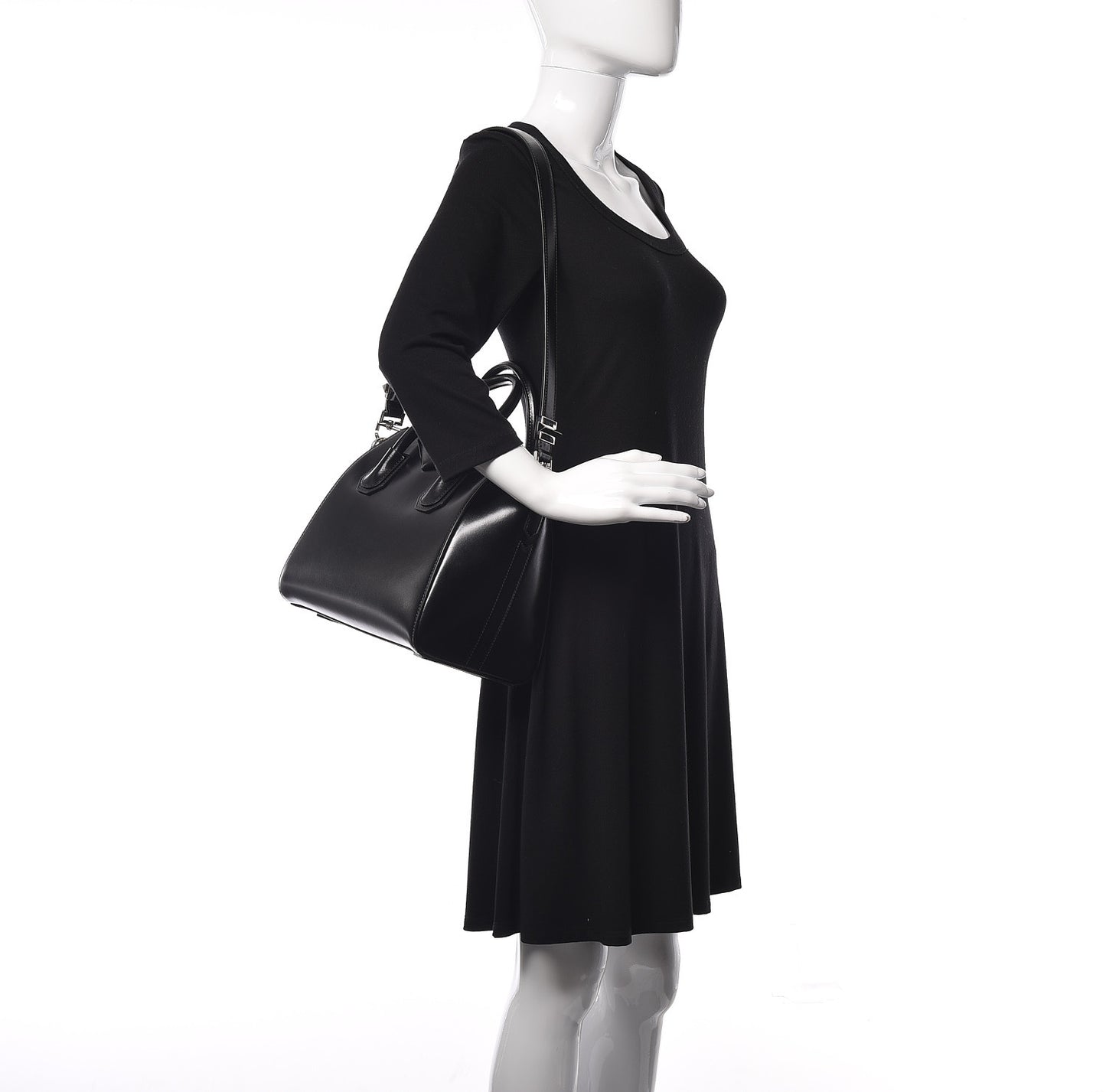 Shiny Lord Calfskin Small Antigona Black