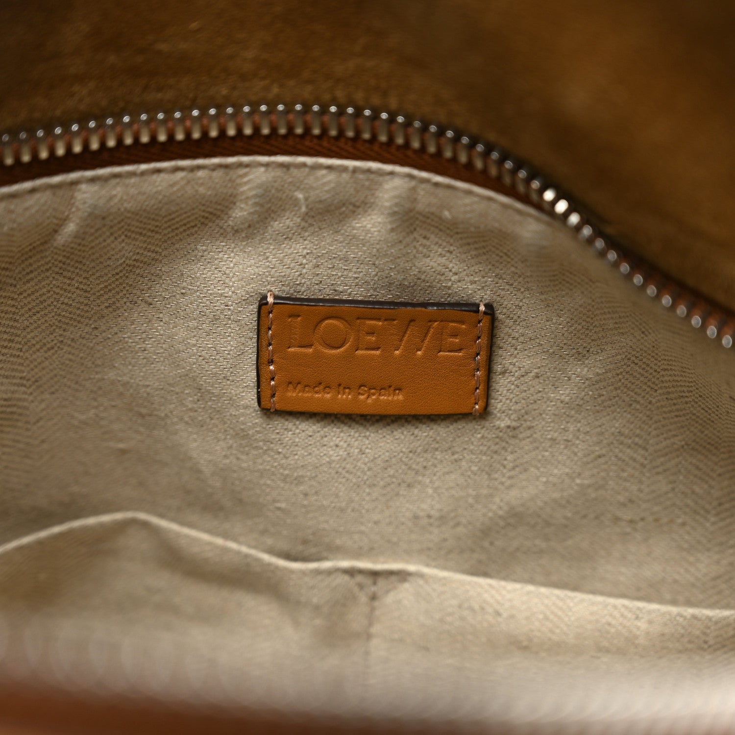 Loewe Calfskin Large Puzzle Bag Warm Desert 7 of 11