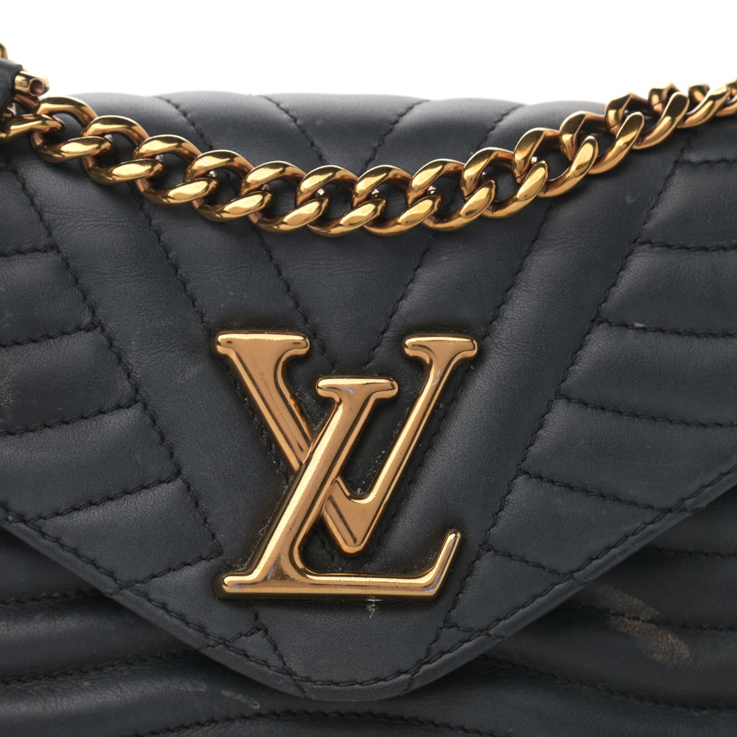 Calfskin New Wave Chain MM Black