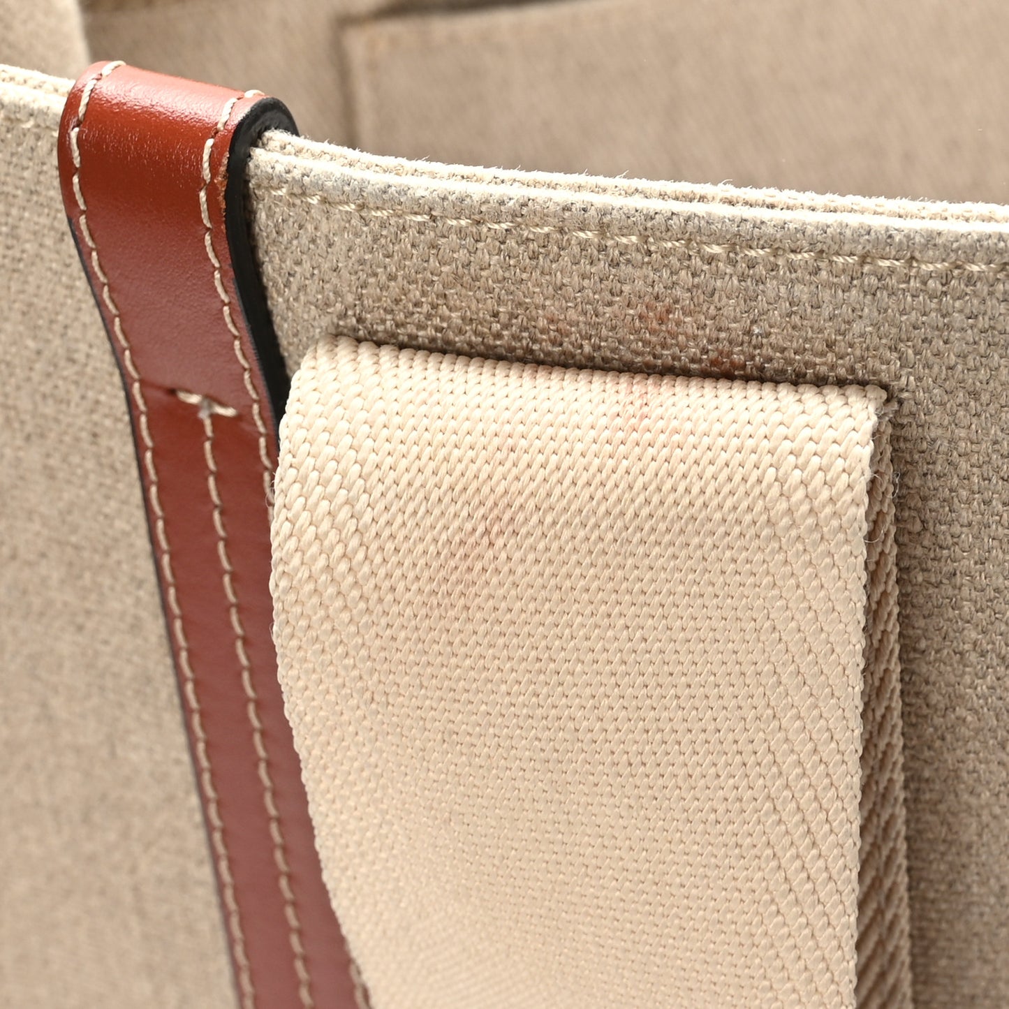 Linen Calfskin Medium Woody Ribbon Tote White Brown