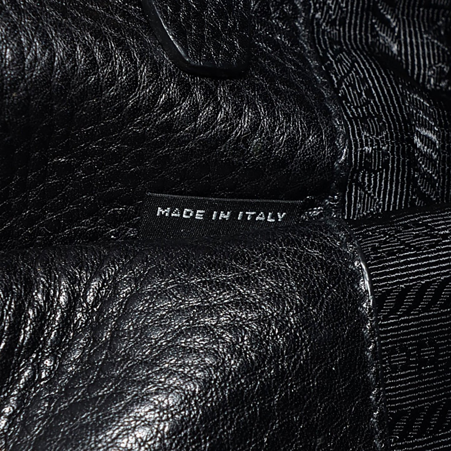 Vitello Daino Shopping Tote Nero Black
