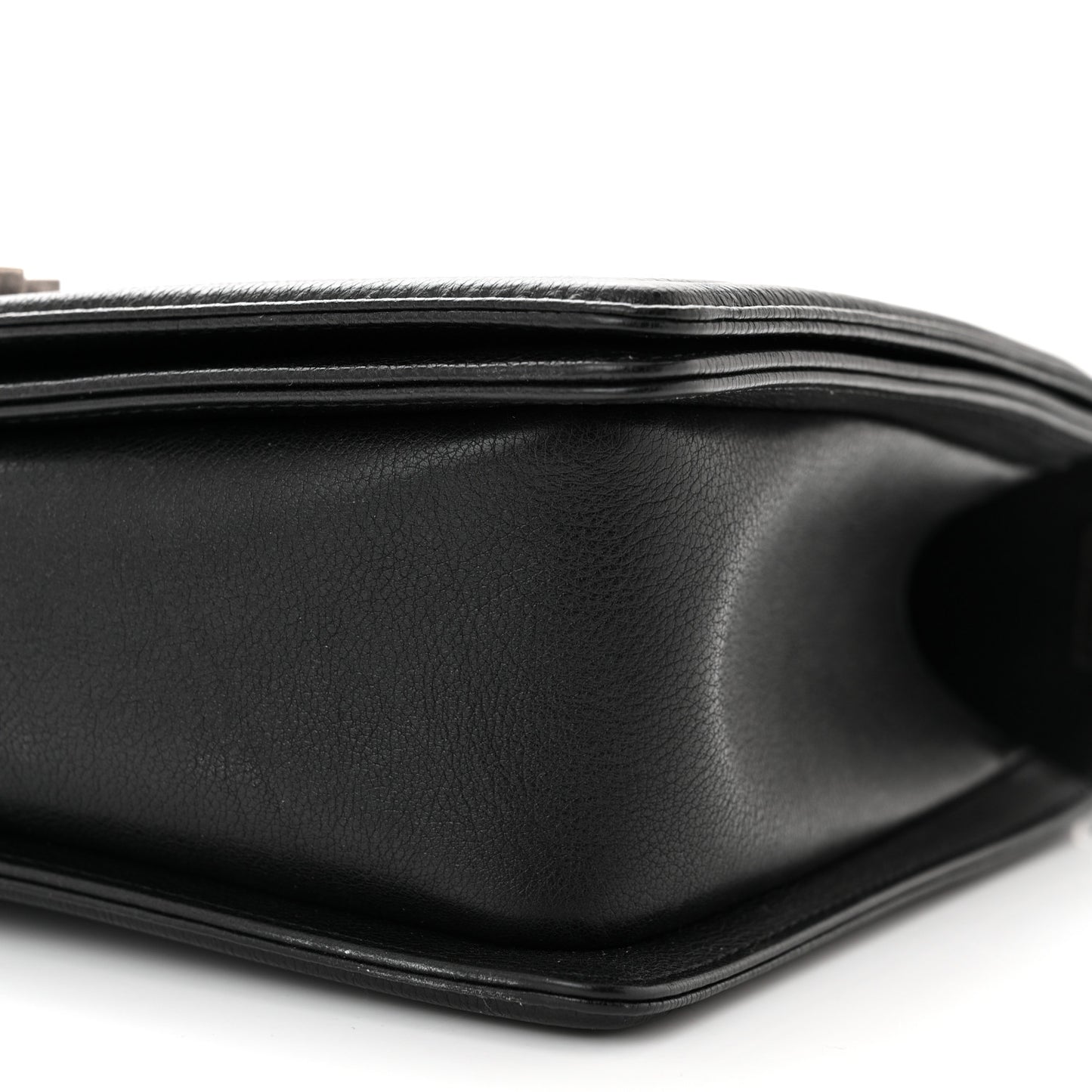 Grained Calfskin Quilted New Medium Boy Flap Black