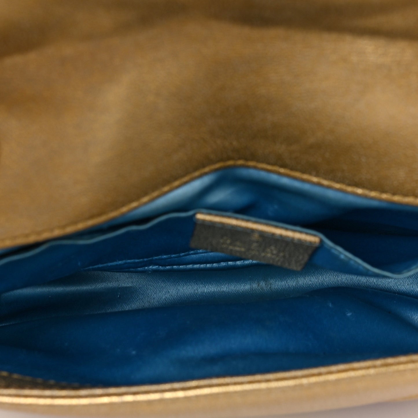 Metallic Calfskin Matelasse Mini GG Marmont Shoulder Bag Gold Pink