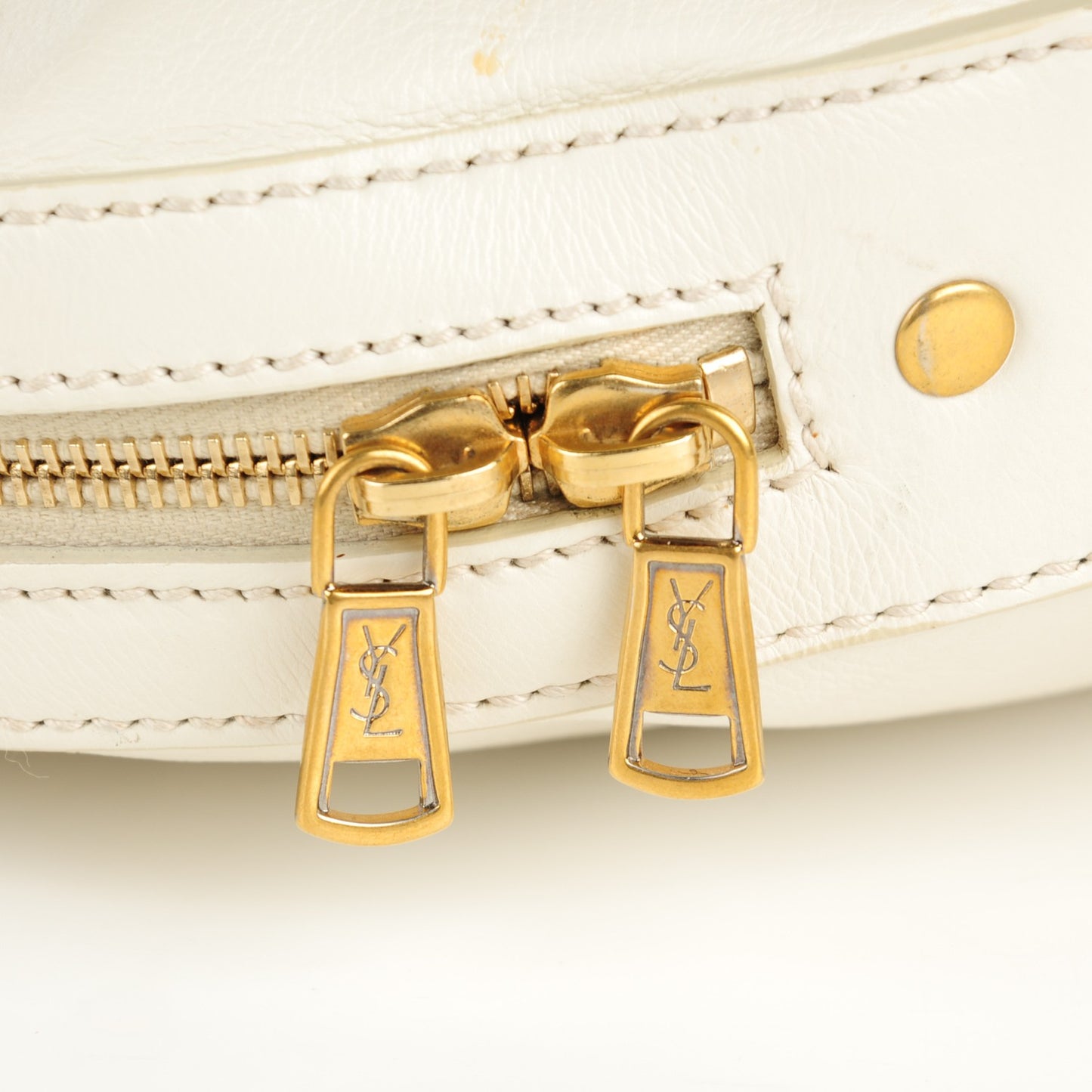 Calfskin Medium Muse Ivory