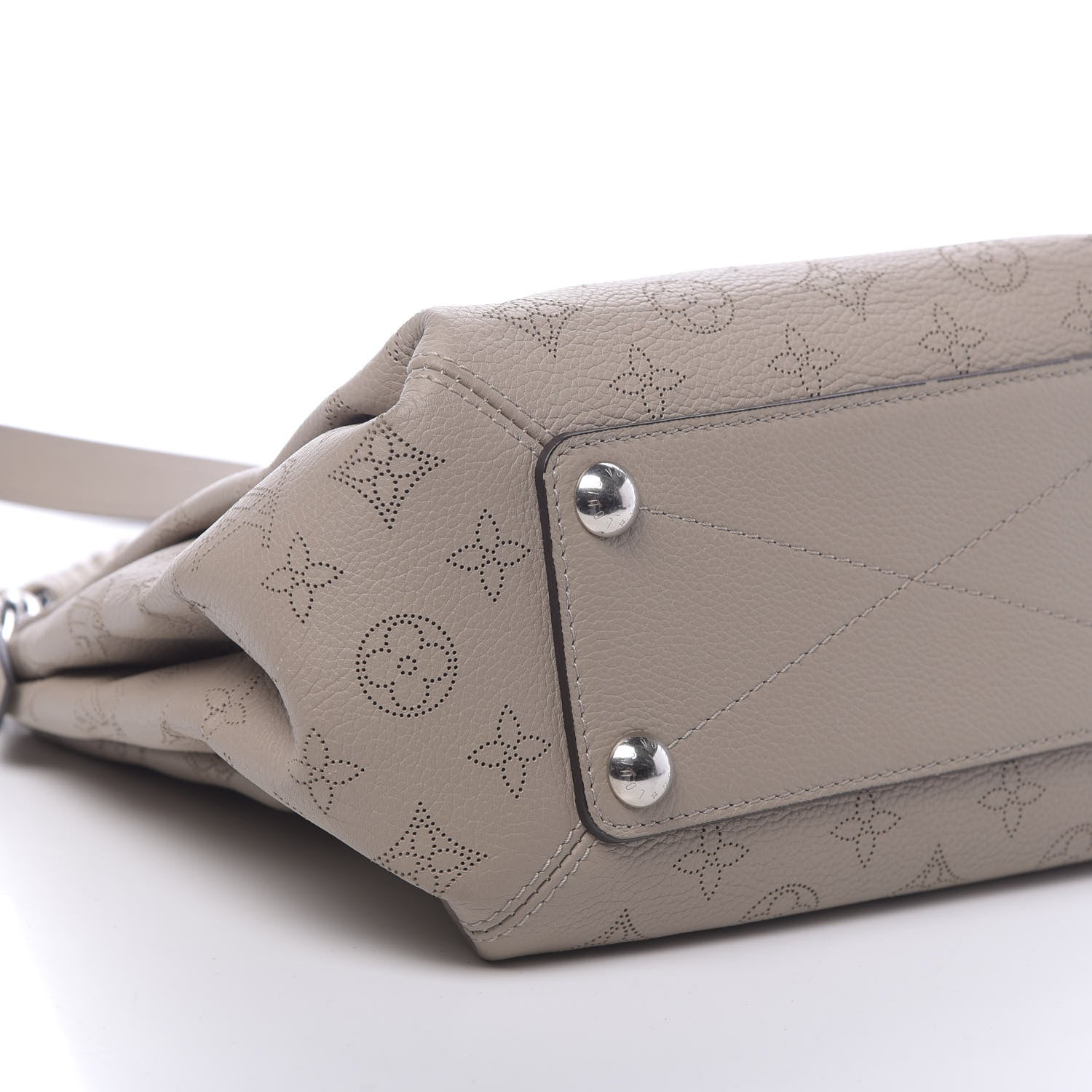 Louis Vuitton Mahina Babylone Chain BB Galet 7 of 8