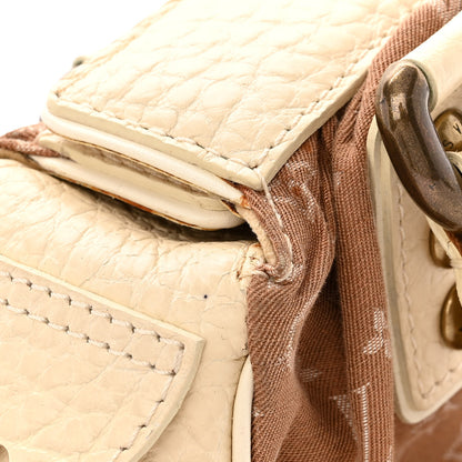 Louis Vuitton Mini Lin Trapeze PM Camel 16 of 19