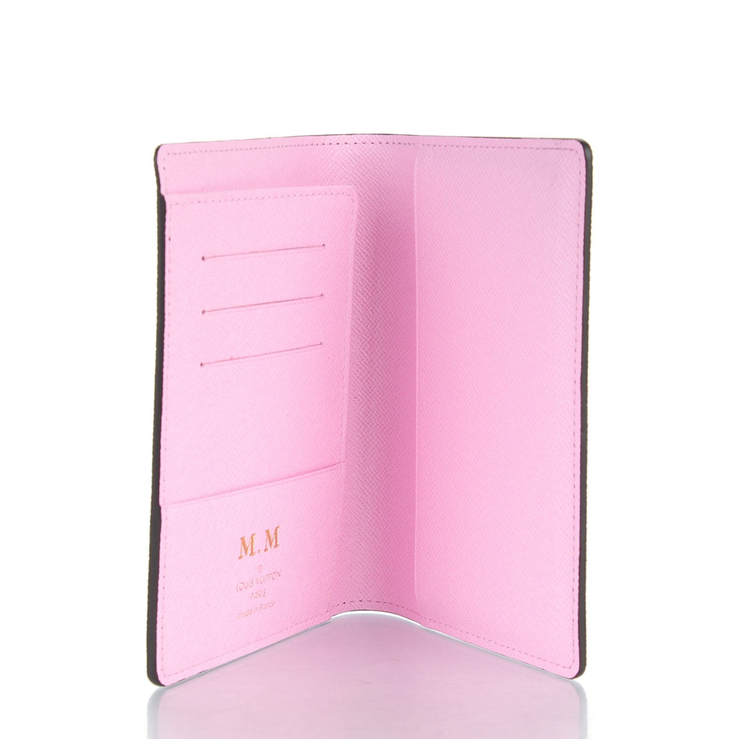 Louis Vuitton Monogram 2016 Christmas Animation Passport Cover Rose Ballerine 5 of 7