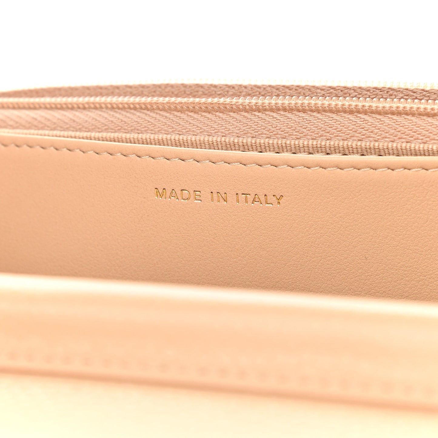 Caviar Quilted Wallet On Chain WOC Beige