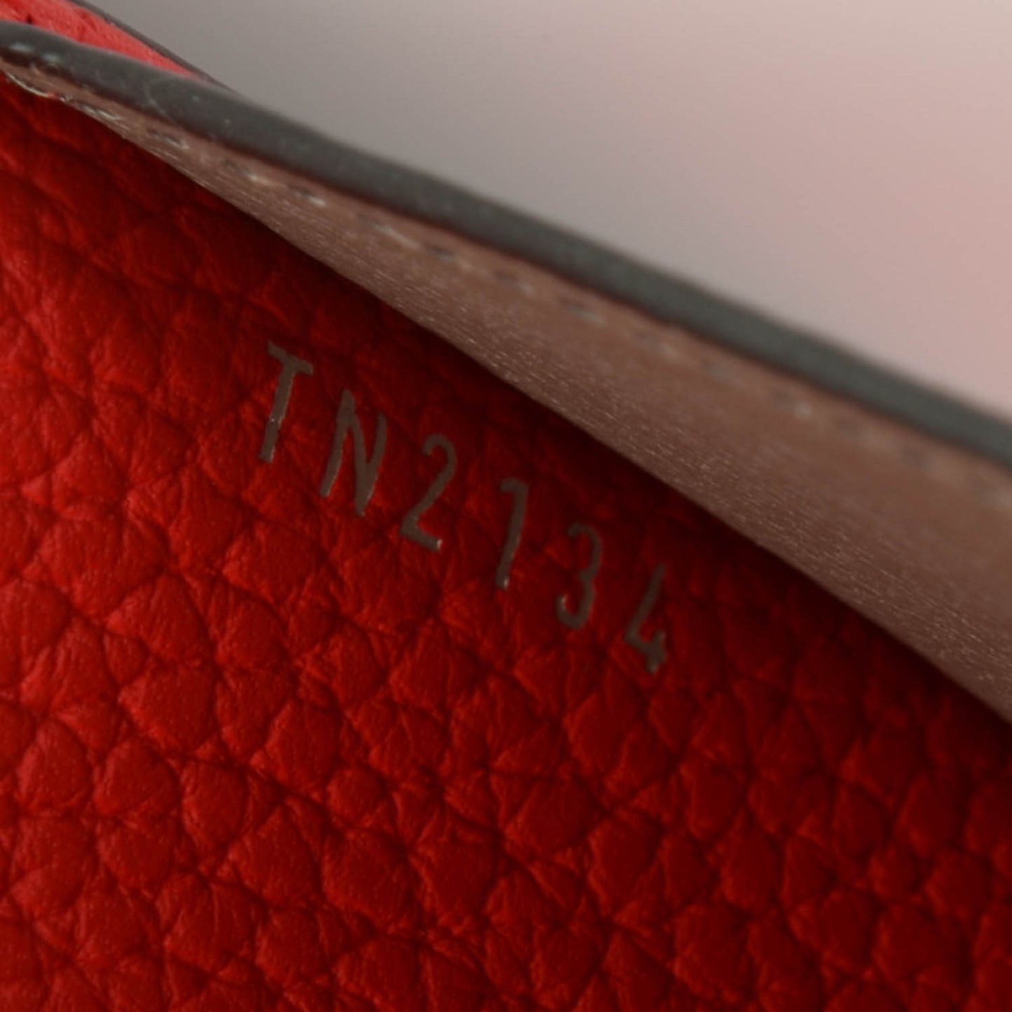 Taurillon Vivienne LV Long Wallet Coquelicot