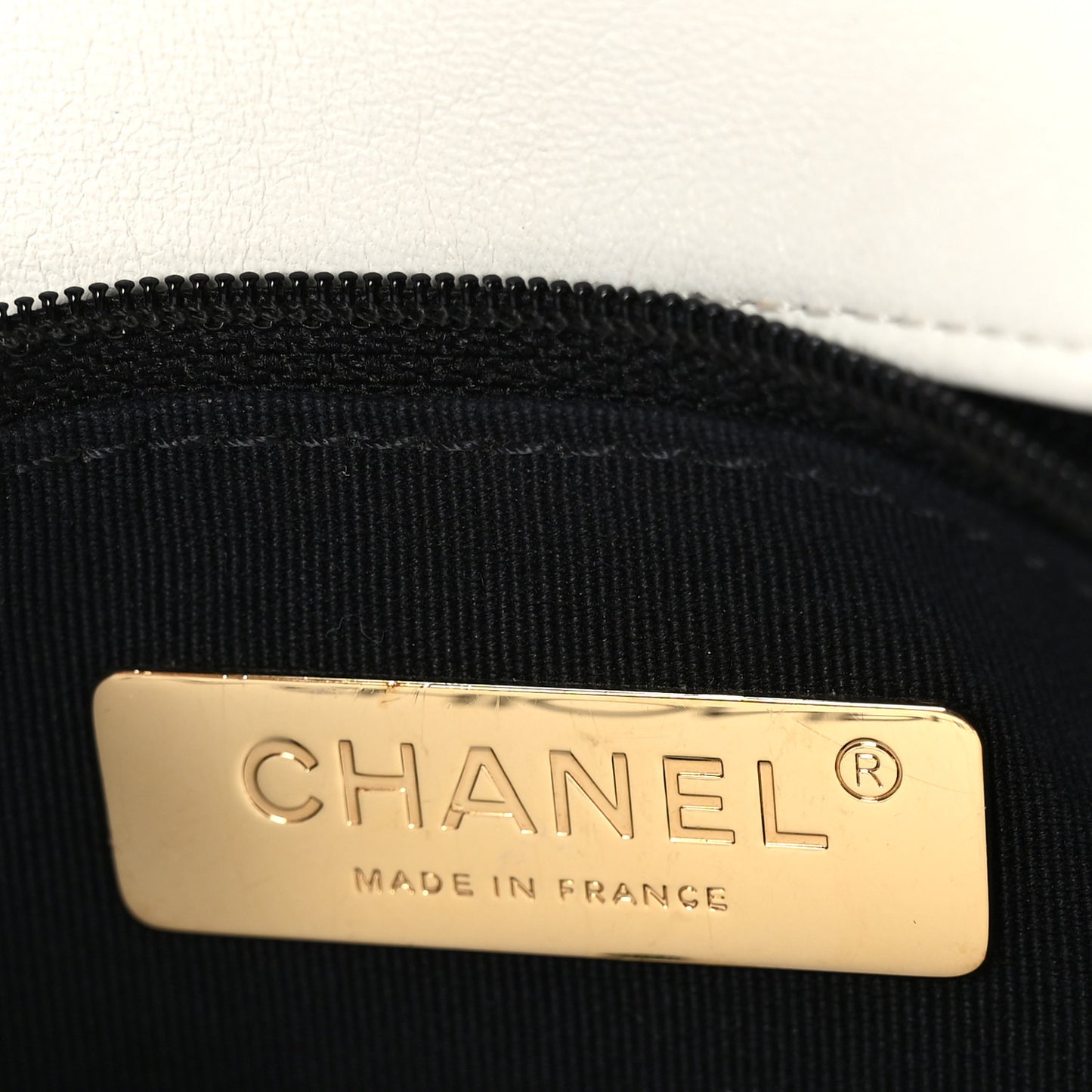 Lambskin Quilted Large Chanel 19 Flap White