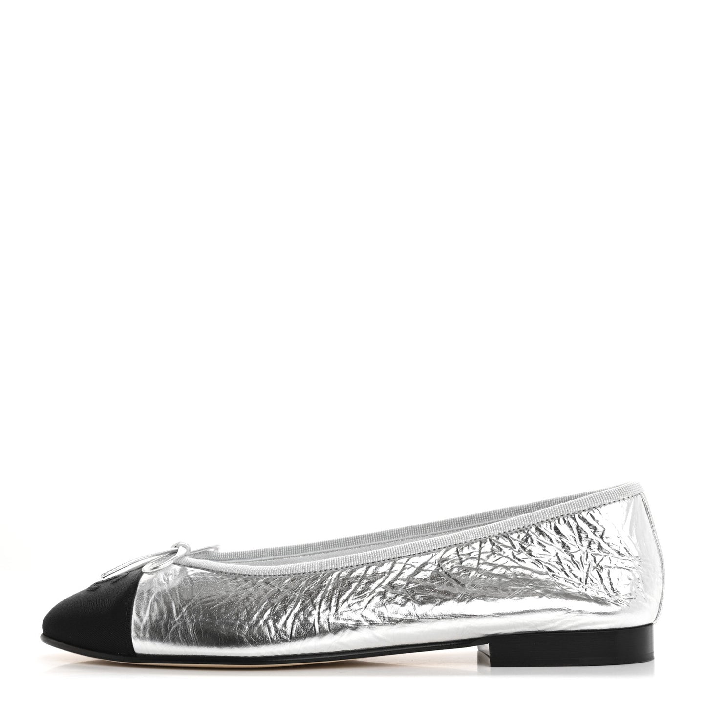 Laminated Crumpled Lambskin Grosgrain Cap Toe CC Ballerina Flats 39.5 Silver Black