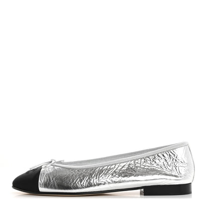 Chanel Laminated Crumpled Lambskin Grosgrain Cap Toe CC Ballerina Flats 39.5 Silver Black 1 of 12