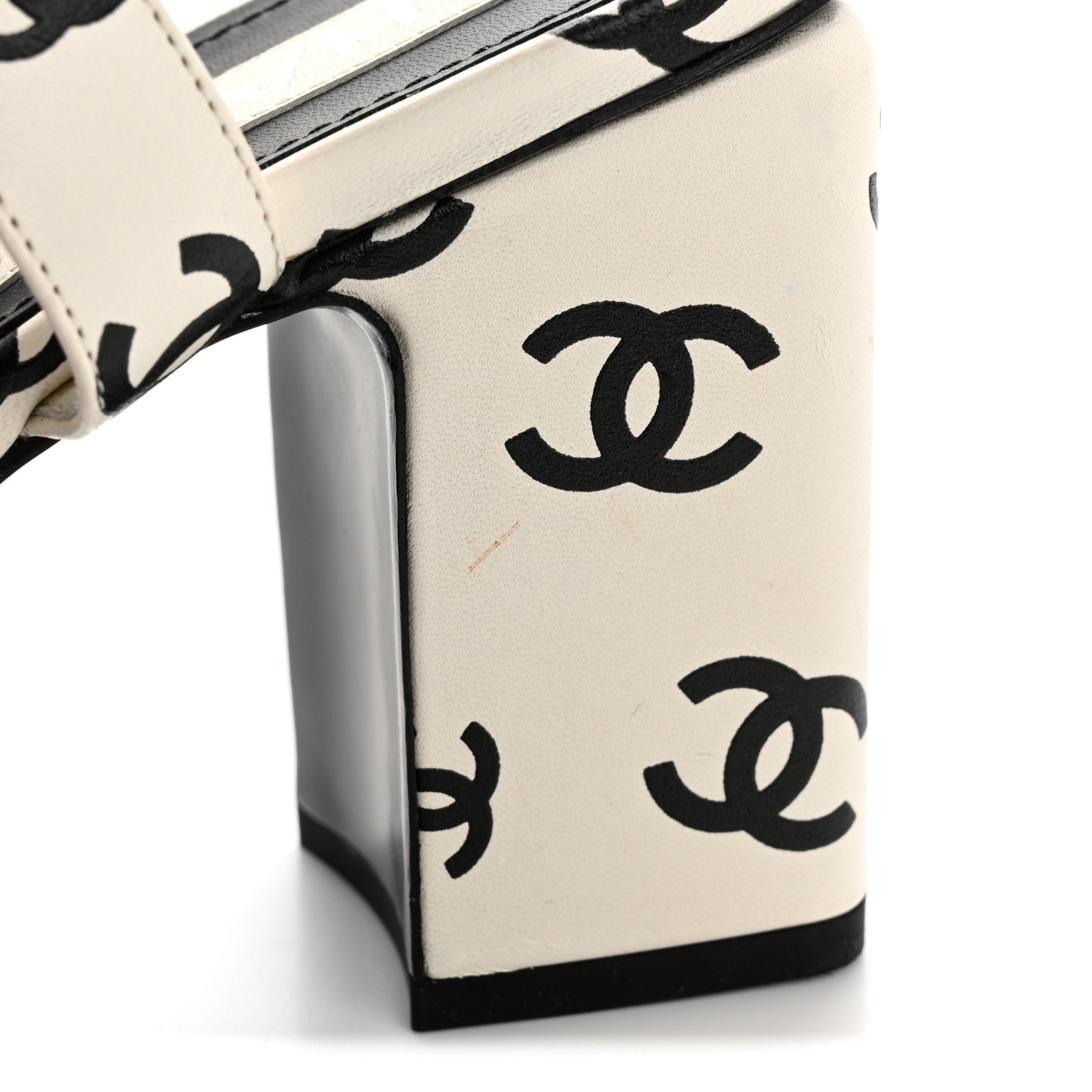 Chanel Lambskin Printed CC Sandals 41 White Black 12 of 12