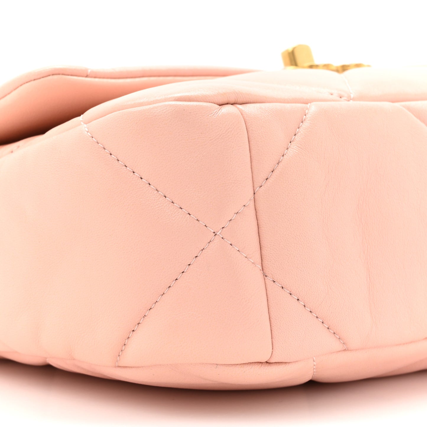 Lambskin Quilted Medium Chanel 19 Flap Pink
