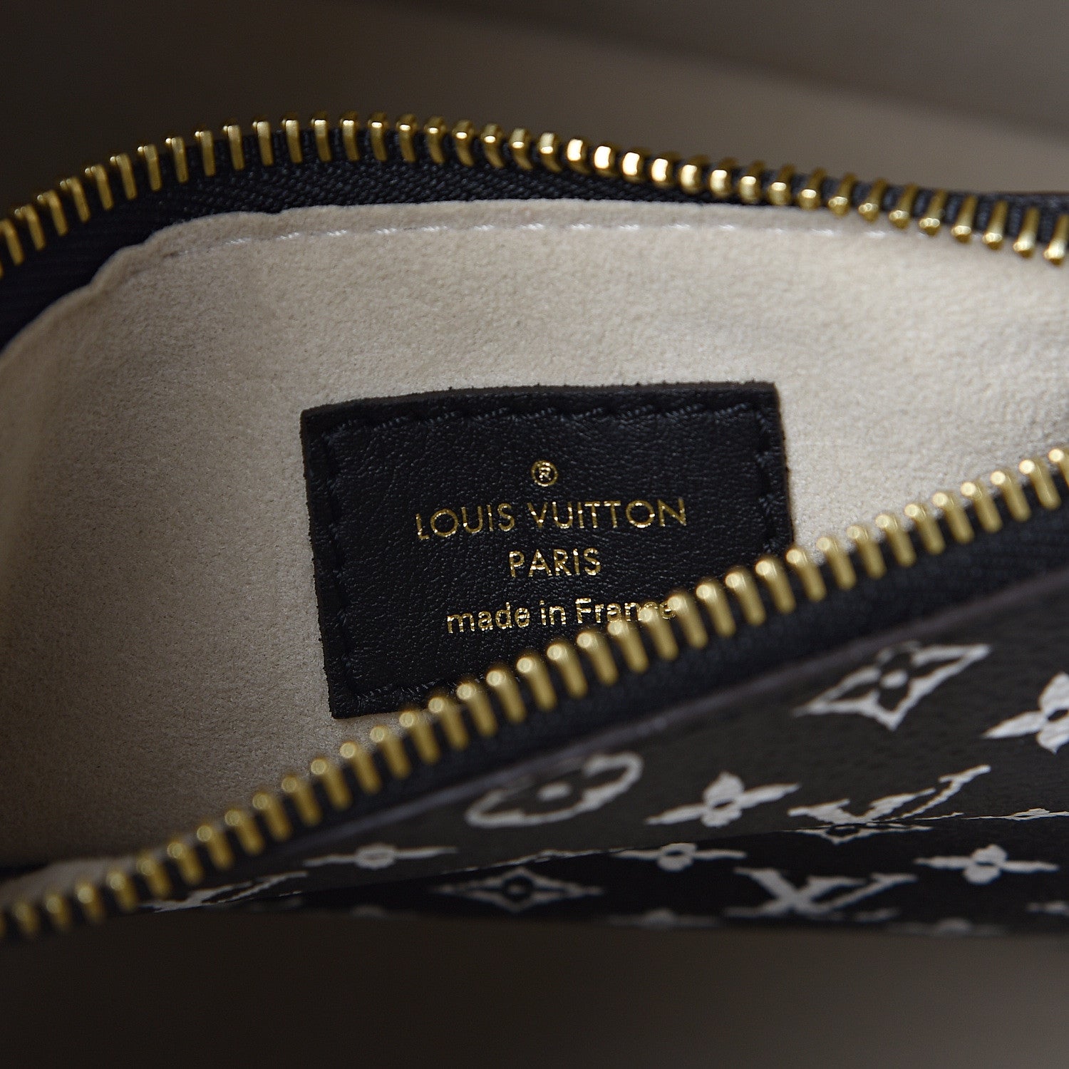 Louis Vuitton Monogram Giant Jungle NéoNoé Ivory 6 of 9