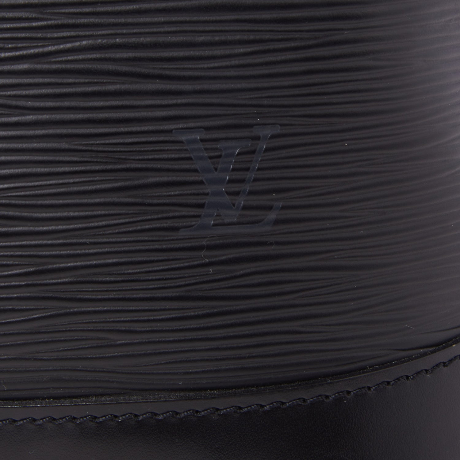 Louis Vuitton Epi Alma PM Black 8 of 10