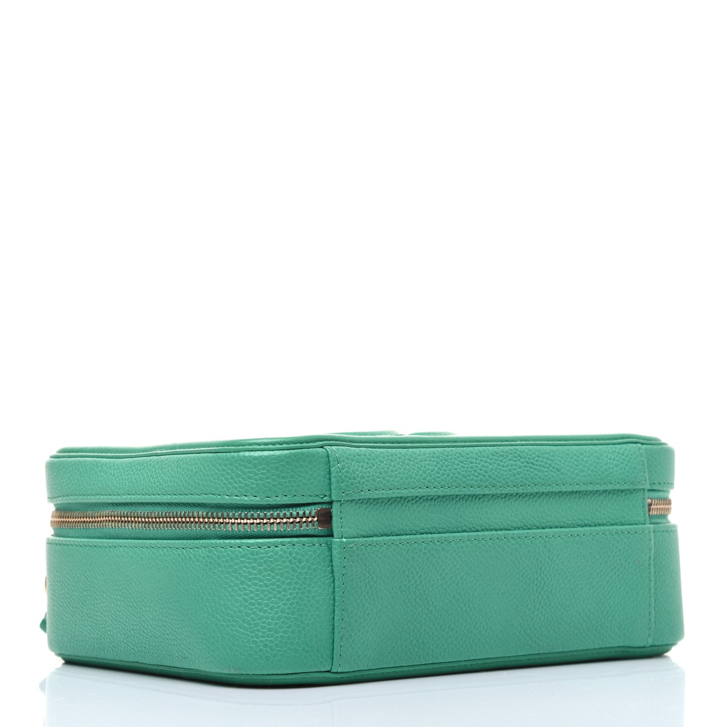 Caviar Quilted Medium CC Filigree Vanity Case Green