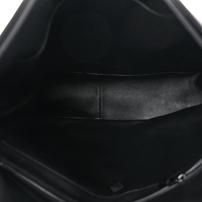 Valentino Garavani Nappa Monochrome One Stud Hobo Black 5 of 10