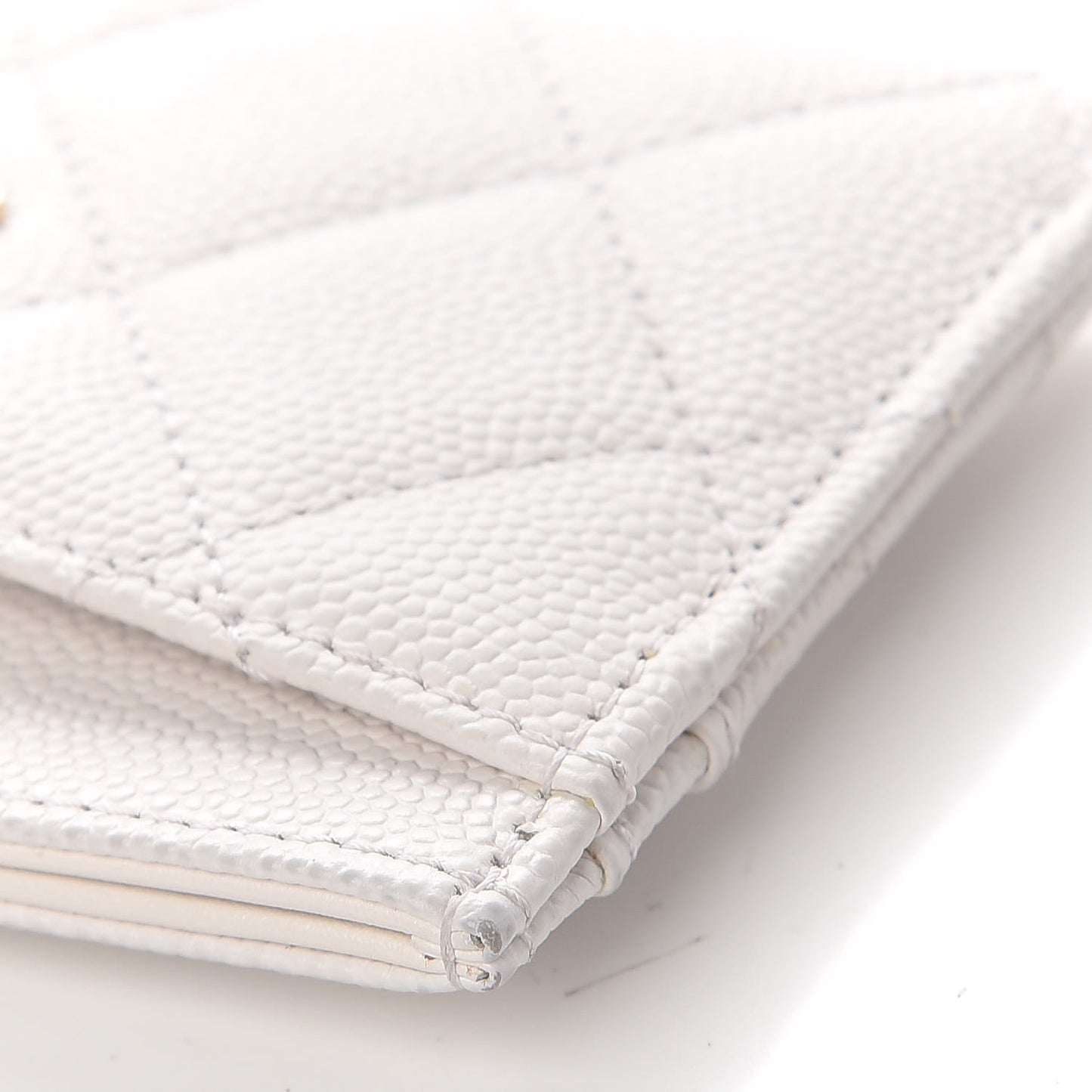 Caviar Quilted Card Holder White