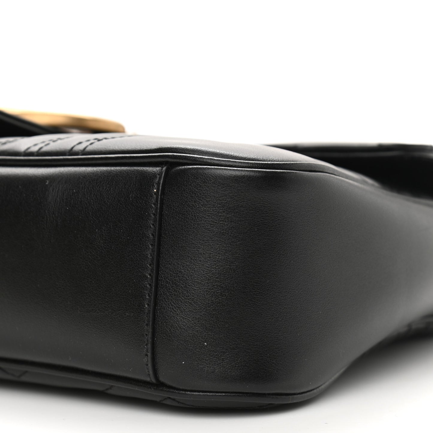 Calfskin Matelasse Medium GG Marmont Shoulder Bag Black