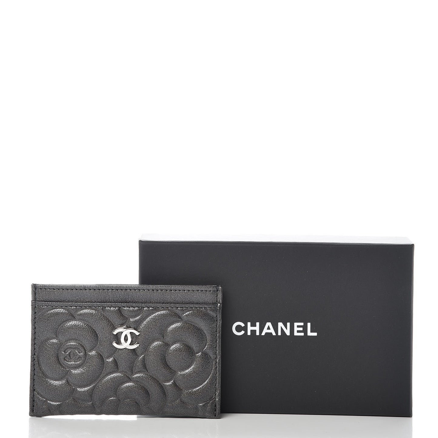 Goatskin Camellia Embossed Card Holder Grey