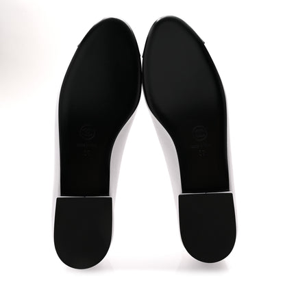 Chanel Calfskin Grosgrain Cap Toe CC Moccasin Loafers 39 White Black 6 of 10