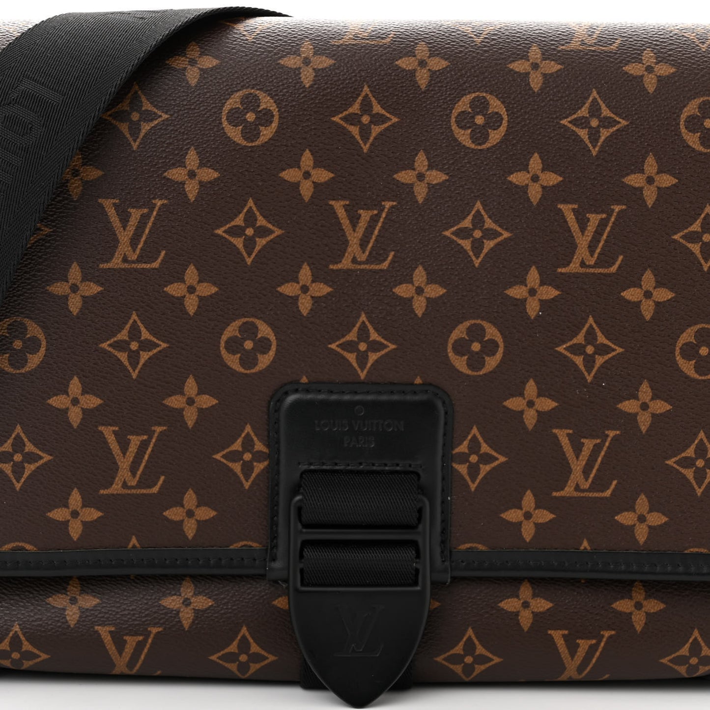 Monogram Macassar Archy Messenger GM