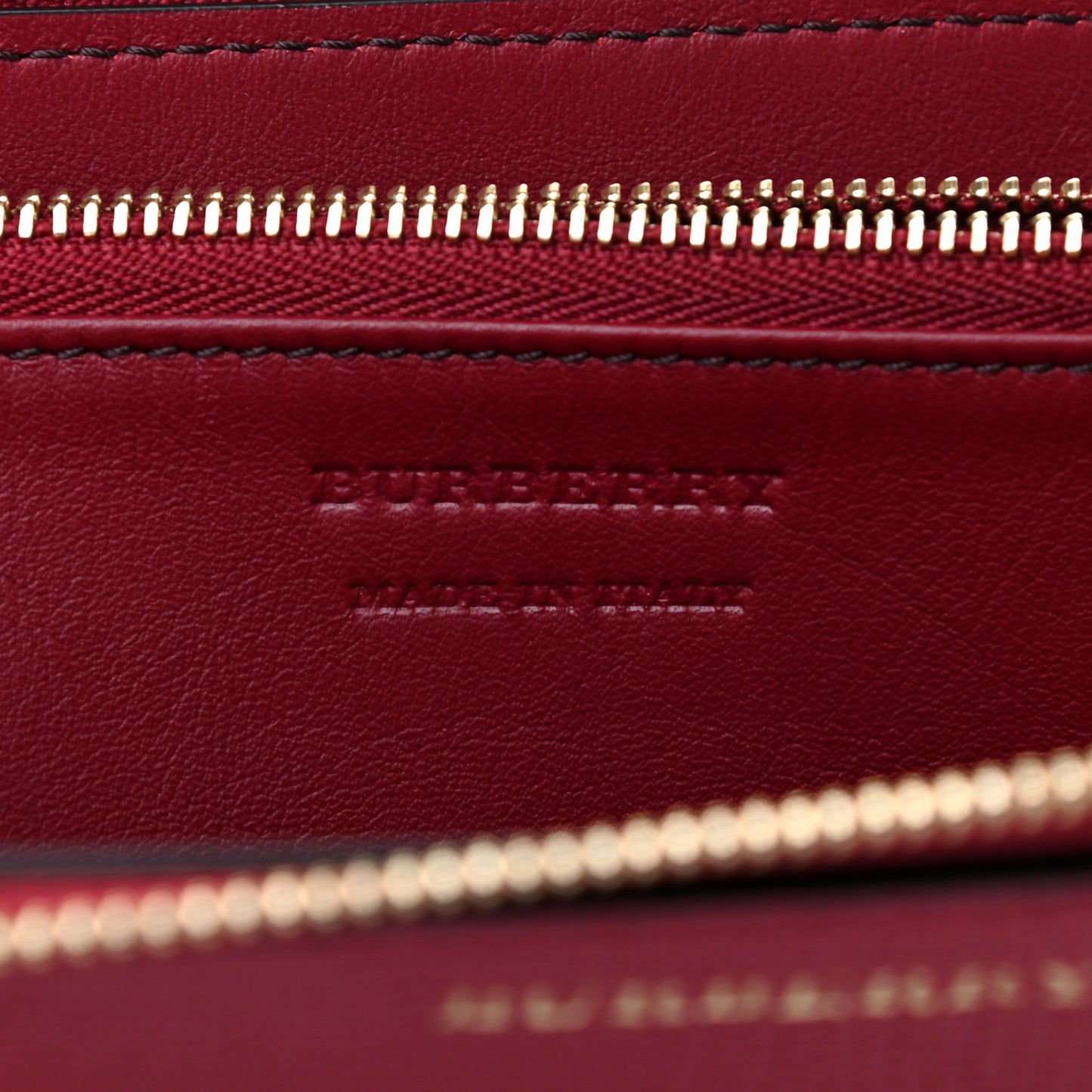 Grainy Calfskin House Check Elmore Zip Around Wallet Russet Red