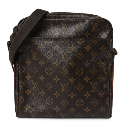 Louis Vuitton Monogram Trotteur Beaubourg 1 of 8