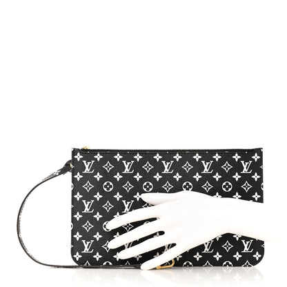 Louis Vuitton Monogram Giant Jungle Neverfull MM GM Pochette Black 2 of 7