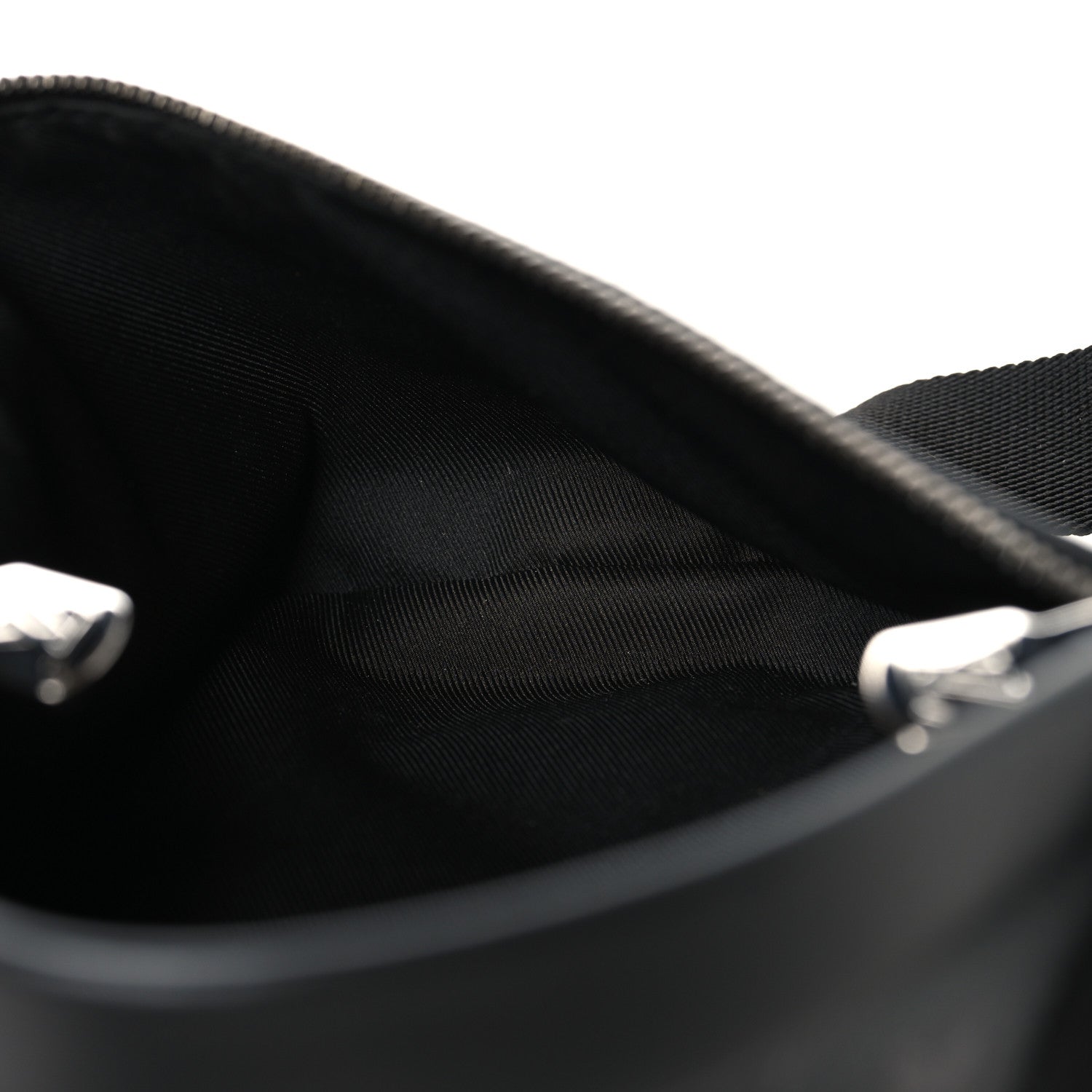 Louis Vuitton Monogram Eclipse Discovery Bumbag PM 4 of 9