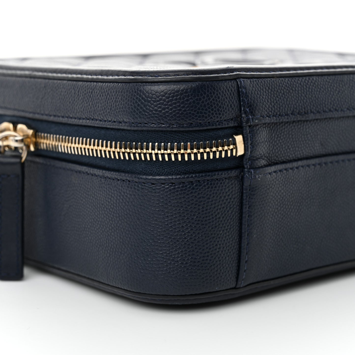 Caviar Quilted Medium CC Filigree Vanity Case Navy