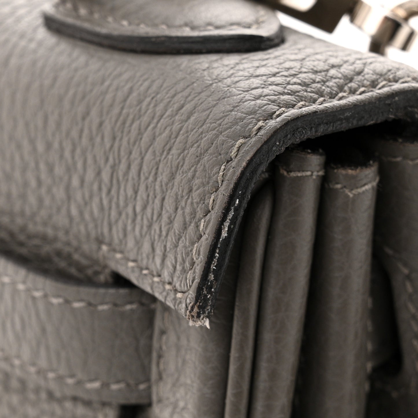 Togo Kelly Retourne 25 Etain