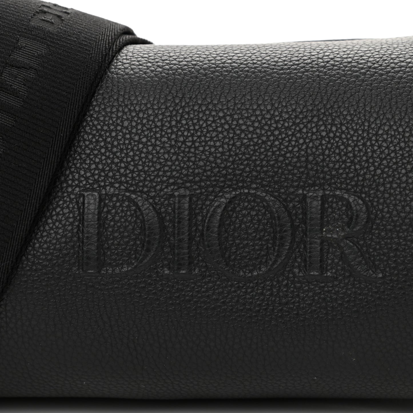 HOMME Grained Calfskin Mens Roller Messenger Black