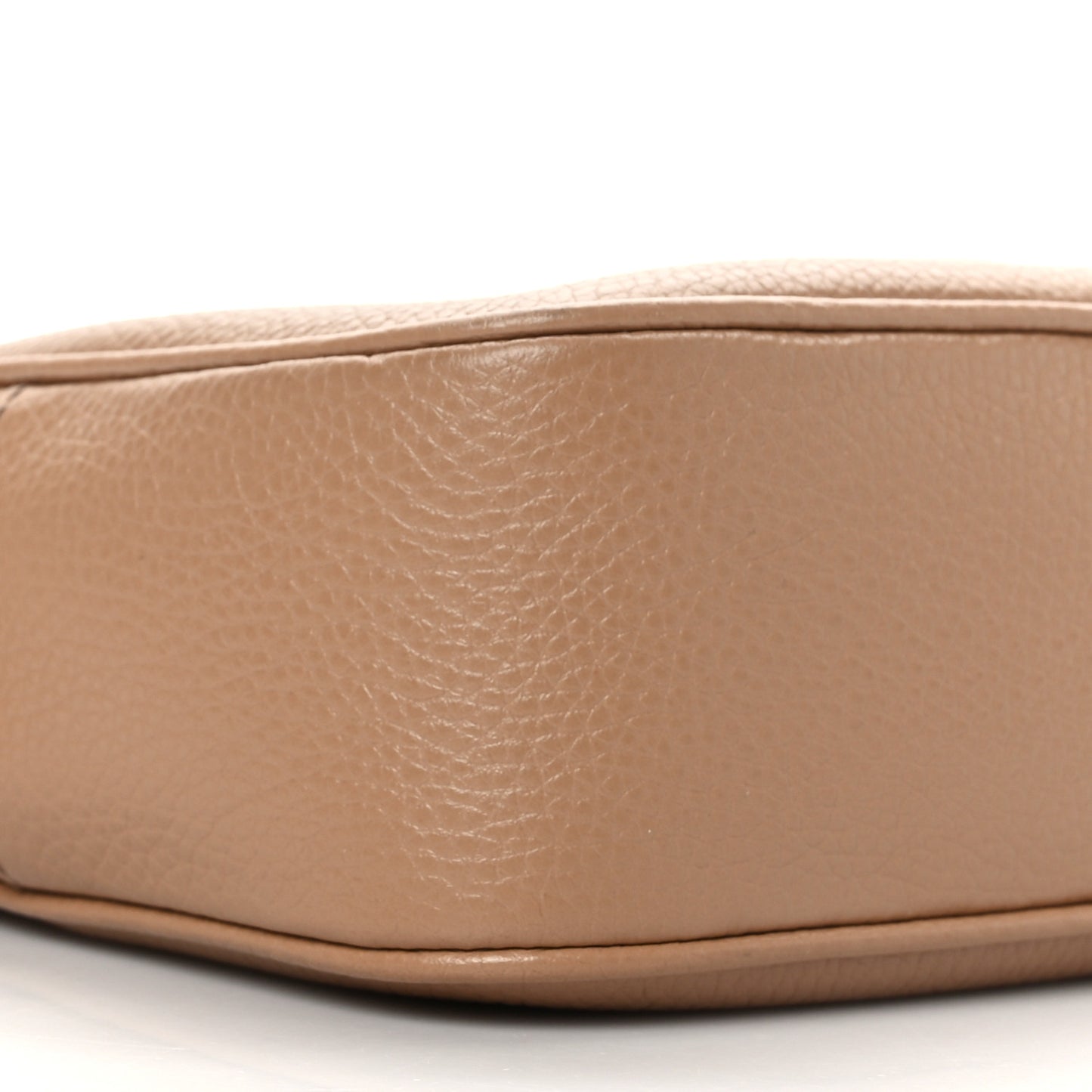 Pebbled Calfskin Small Soho Disco Bag Camelia
