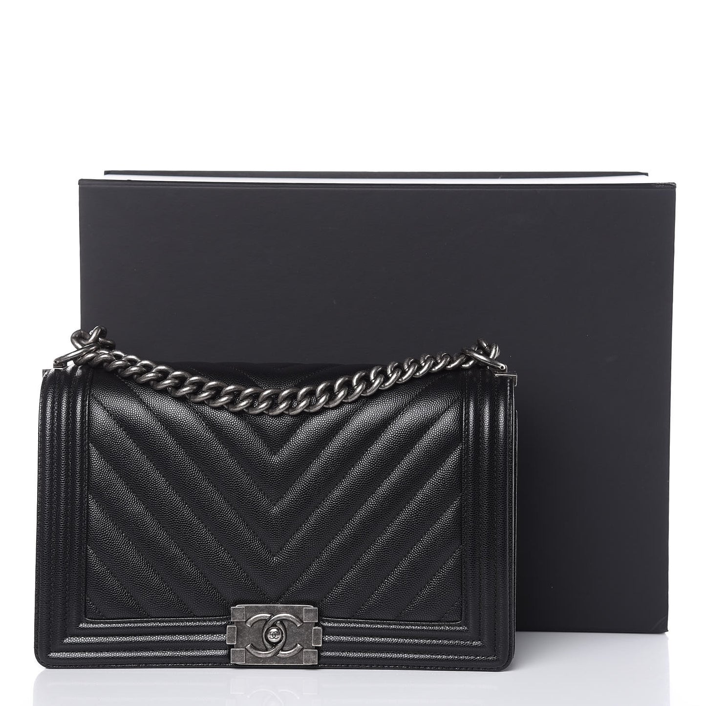 Caviar Chevron Quilted New Medium Boy Flap Black