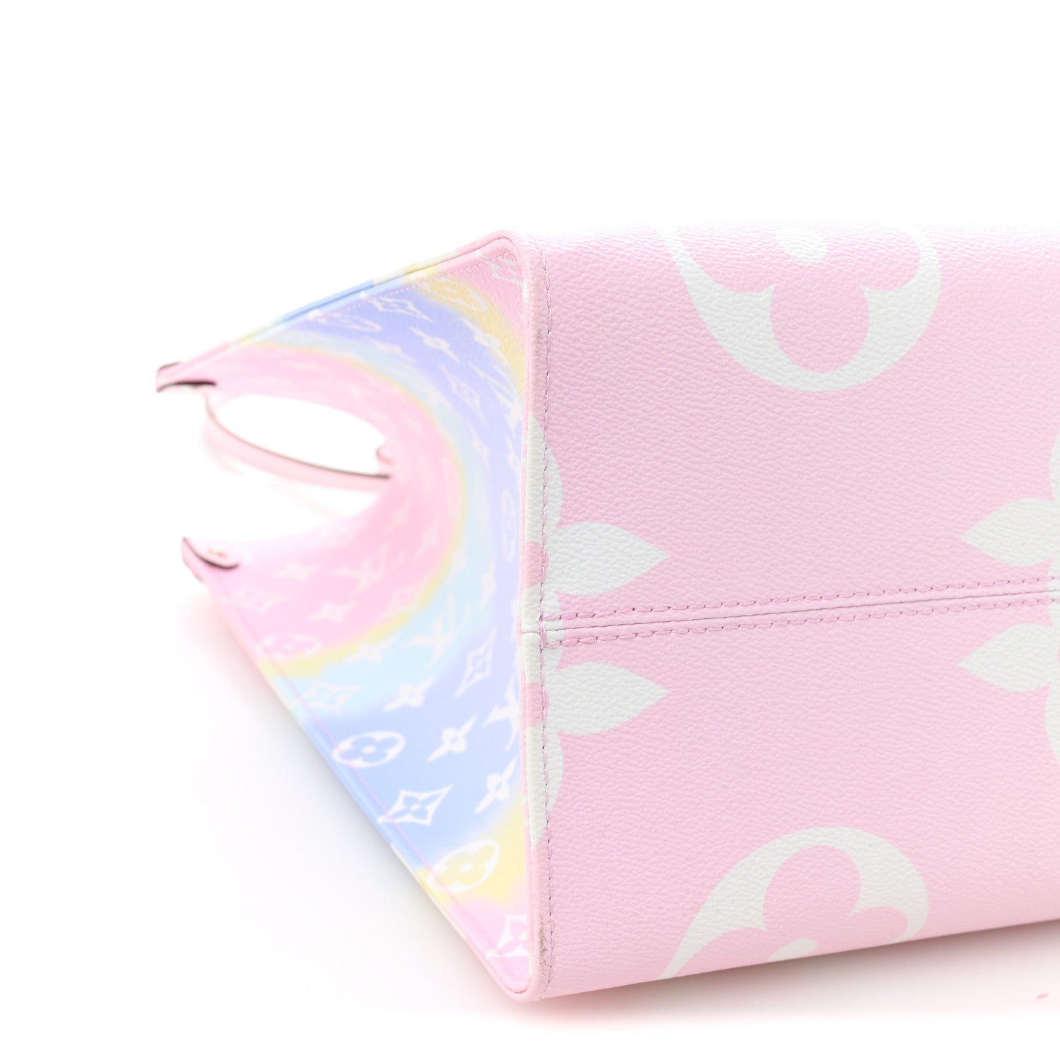 Louis Vuitton Monogram Escale Onthego GM Pastel 9 of 10