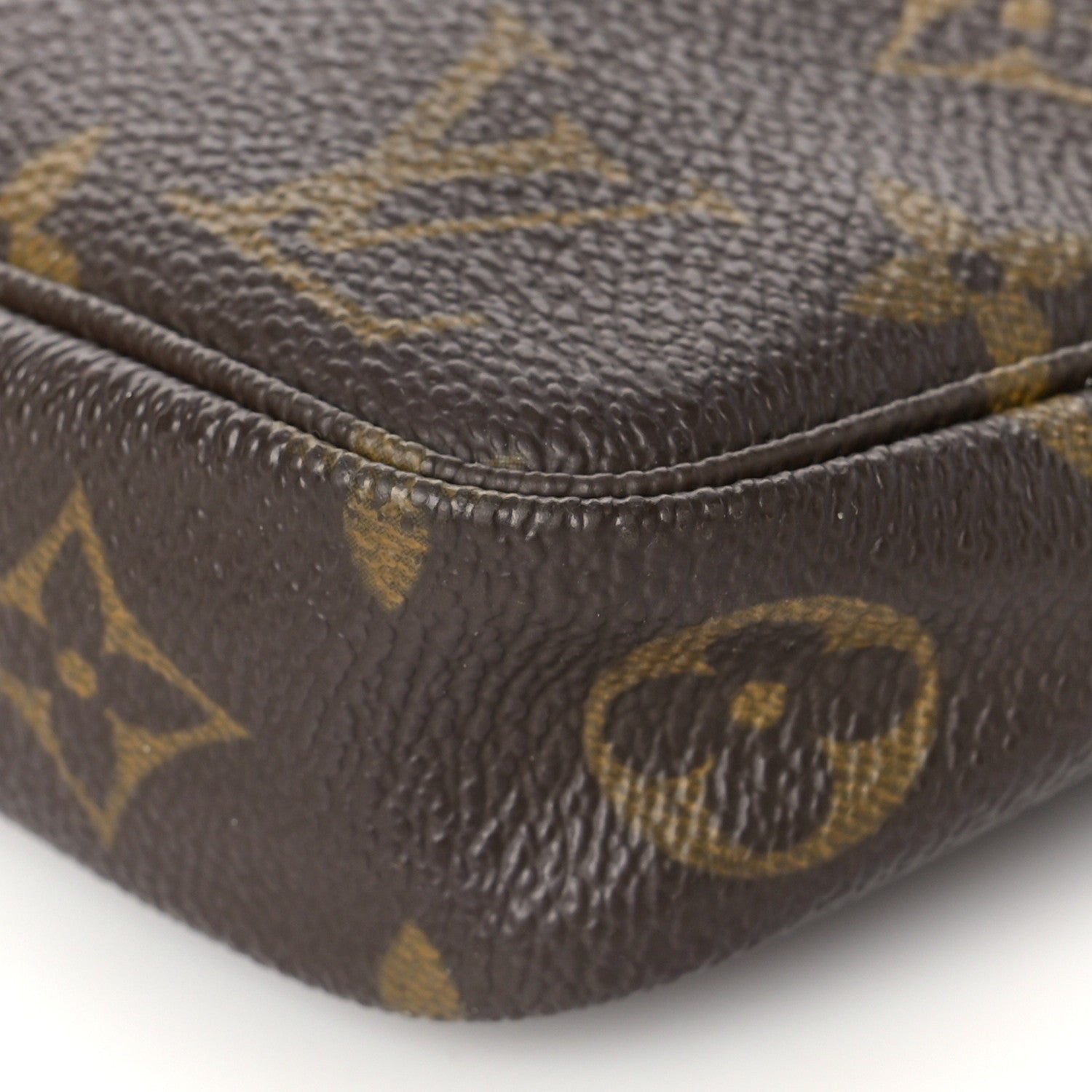 Louis Vuitton Monogram Pochette Accessories 9 of 10