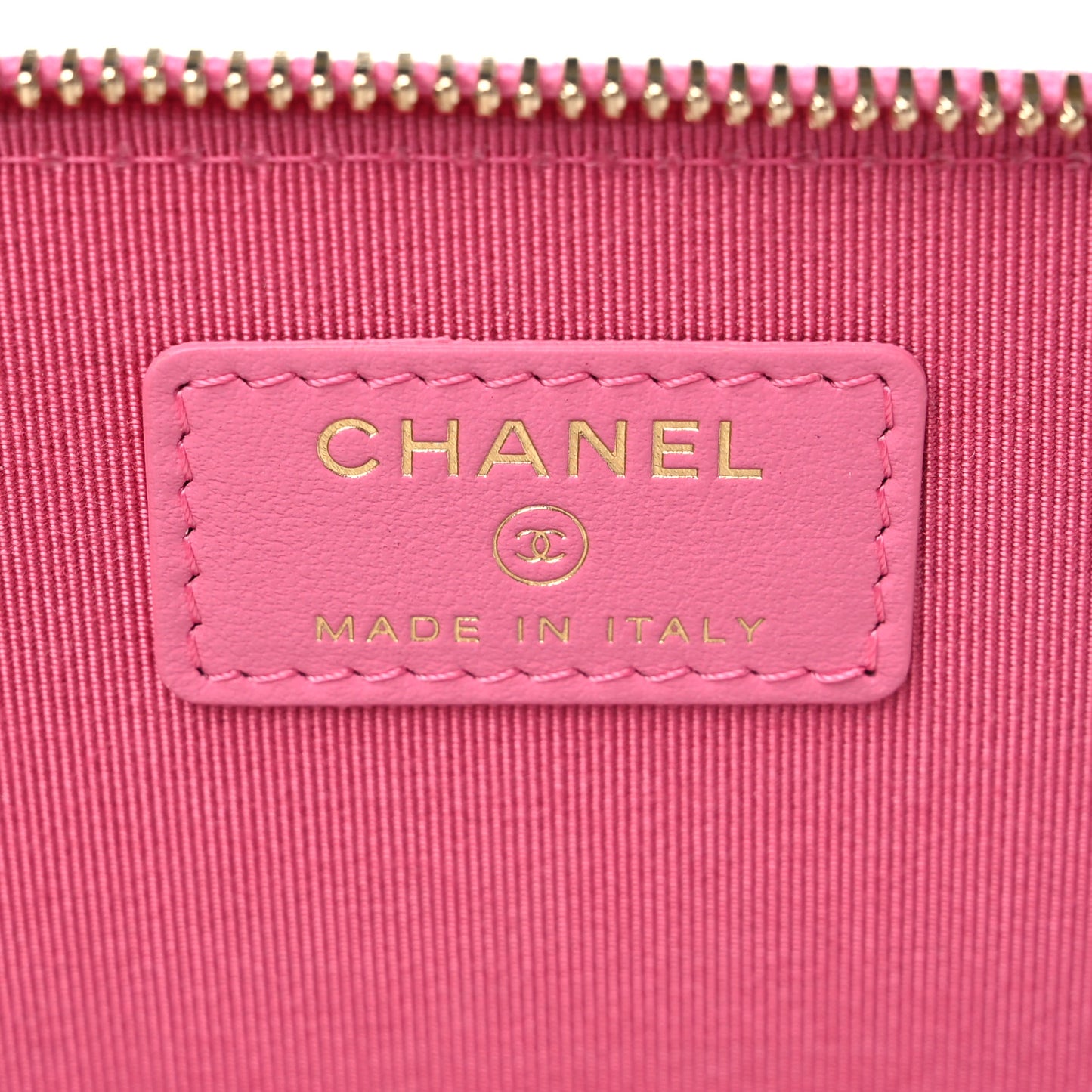 Caviar Quilted Small Vanity Case With Chain Pink