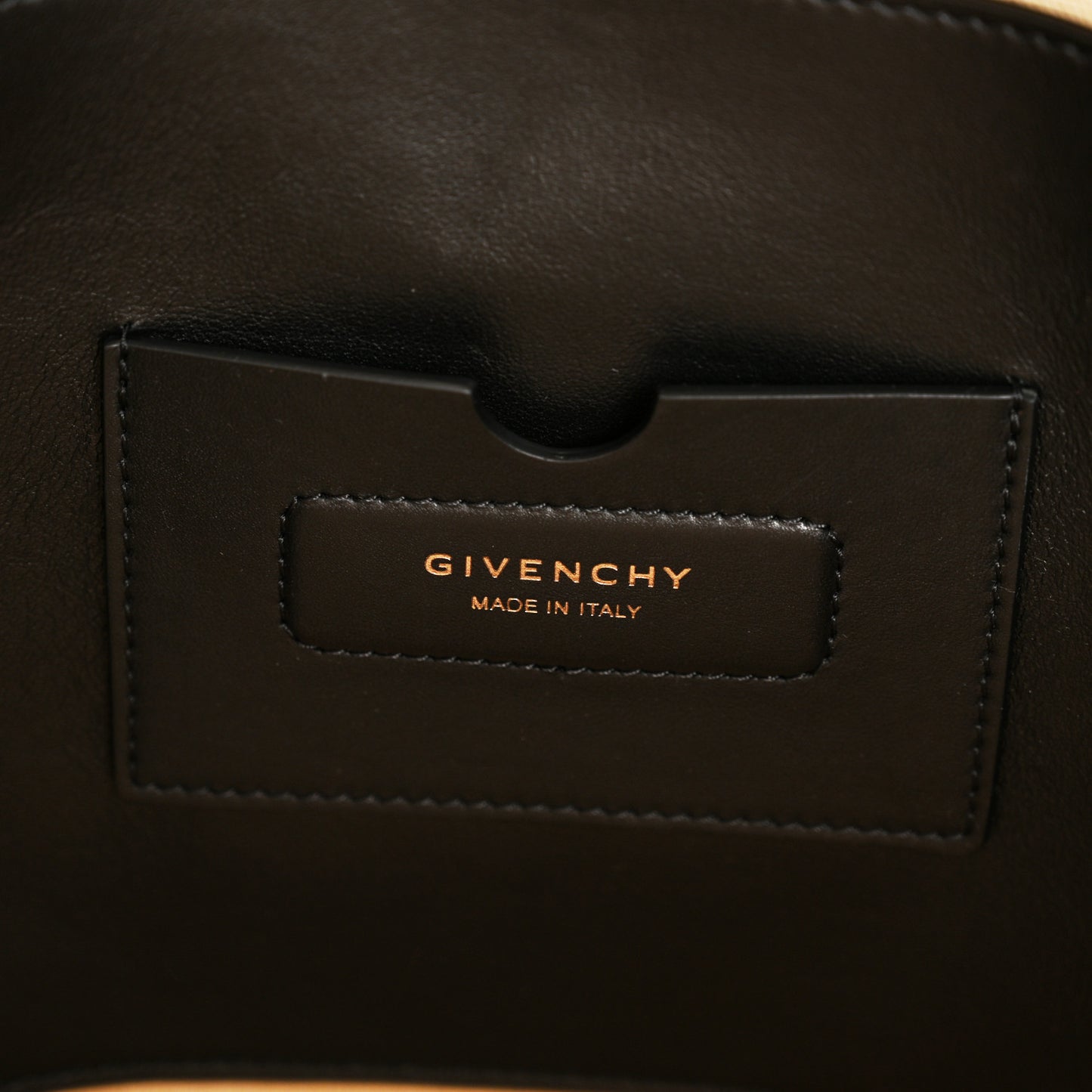 Smooth Calfskin Large Soft Antigona Black