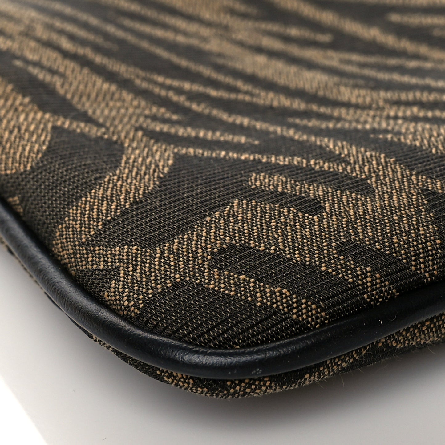 X SARAH COLEMAN Fabric Jacquard FF Vertigo Pouch Tobacco Moro Black